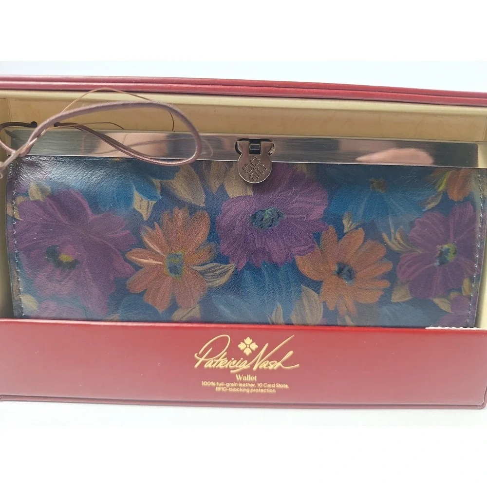 Patricia Nash Cauchy Peruvian Painting Floral Leather Clutch Wallet Metal Frame